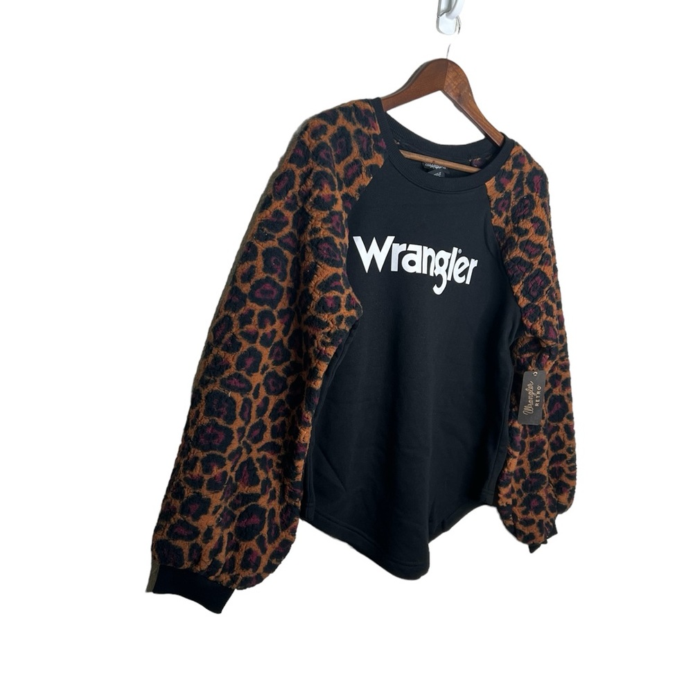 Wrangler Women’s Retro Vintage Cheetah Print Pullover - Picture 7 of 10